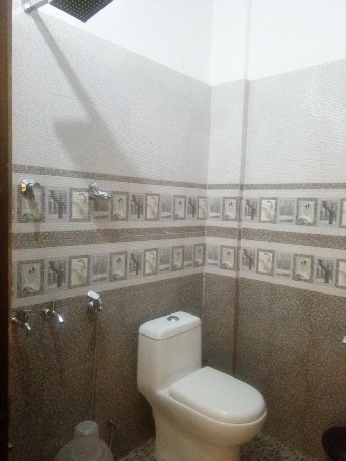 Ebenezer Plaza Hotel Nedumbassery Buitenkant foto